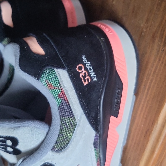 New Balance 530 Floral Ink Sneakers - Picture 7 of 10